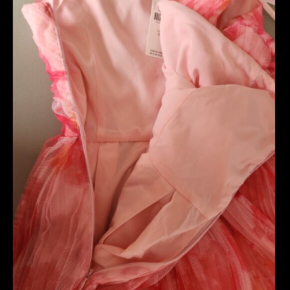 Brand New HUTCH ONE-SHOULDER FLORAL ROMPER - Picture 4 of 14